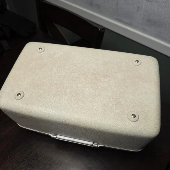 Samsonite Contoura Train Makeup Case Hardshell White Cream Pouch Lining Tray GUC - Picture 3 of 11